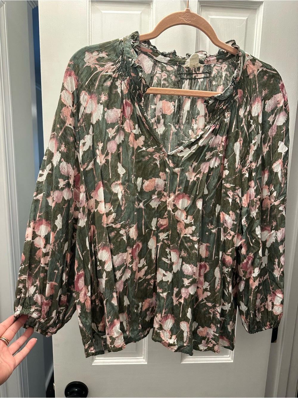 Caslon Olive Green Floral V-Neck Blouse with Pink and Cream Flowers